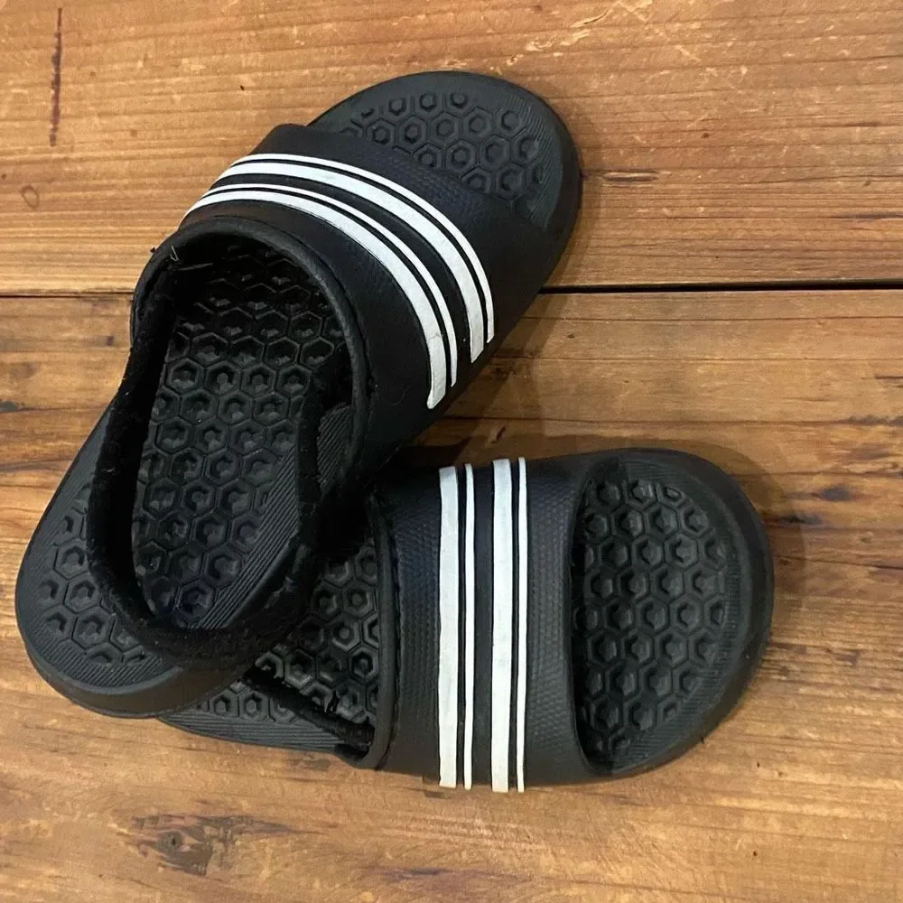 Wonder Nation Unisex Black White Flip Flop Sandals Toddler Size 7/8